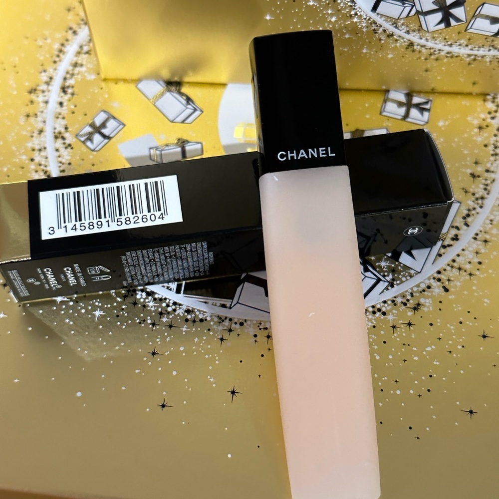 Chanel L'huile Camelia Hydrating & Fortifying Oil 11ml (authentic) - Picture 13 of 15